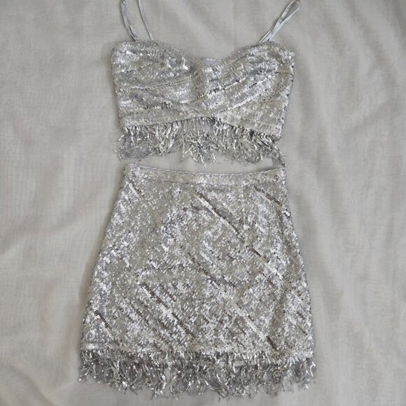 NEW Saylor Persephone Top & Mini Skirt Set XS Platinum Revolve NWOT - Picture 4 of 8